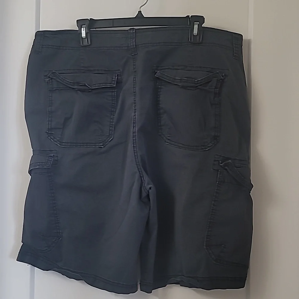 3 Pair Mens UNION BAY Cargo Shorts Size 42 Waist. Make offer on all 3. - Picture 4 of 8